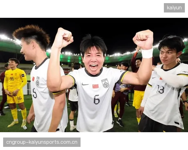 亚运会夺铜牌！U23国足点杀乌兹，徐彬戴队长袖标打脸留洋无用论